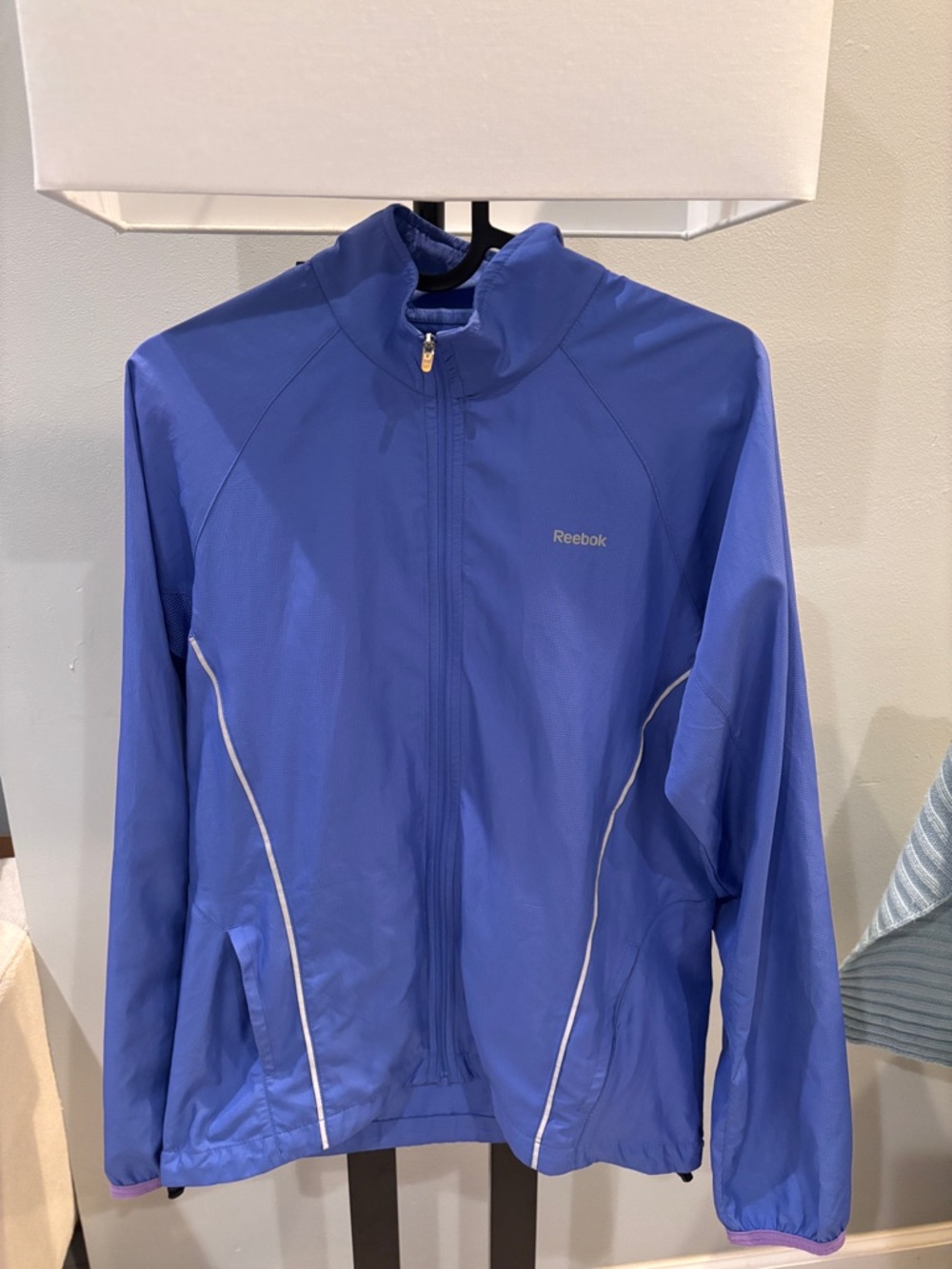 Reebok full zip windbreaker with Vented back and arm pits Size S